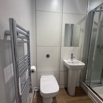 Bronze Room - Image 6